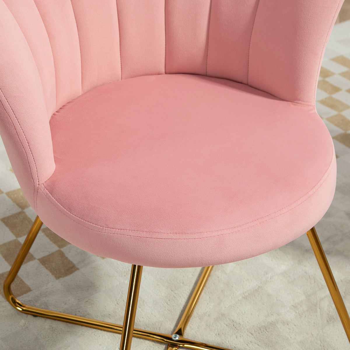 Fauteuil coquillage rose en velours et métal doré-8