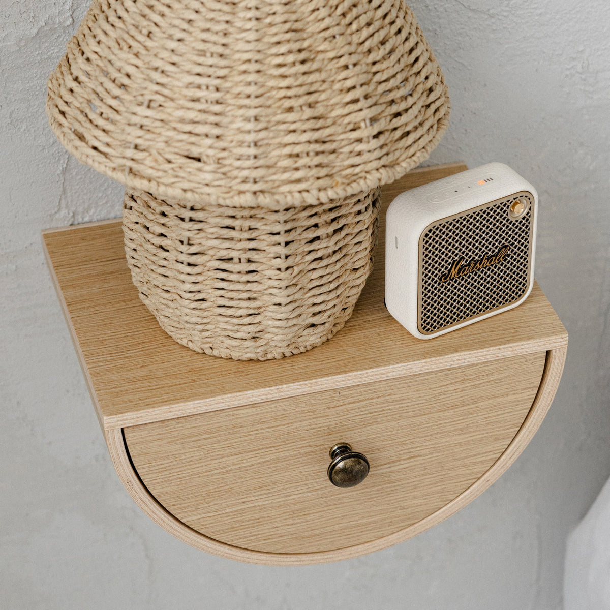 Table de chevet murale en bois – Tess