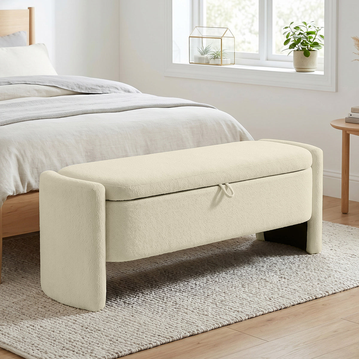 Banc coffre bout de lit en tissu bouclette crème-1
